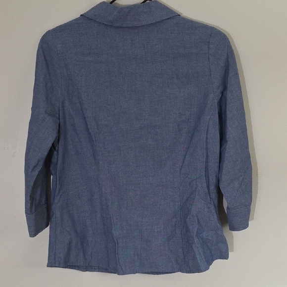 St. John's Bay Blue Button Down Shirt - Picture 4 of 5